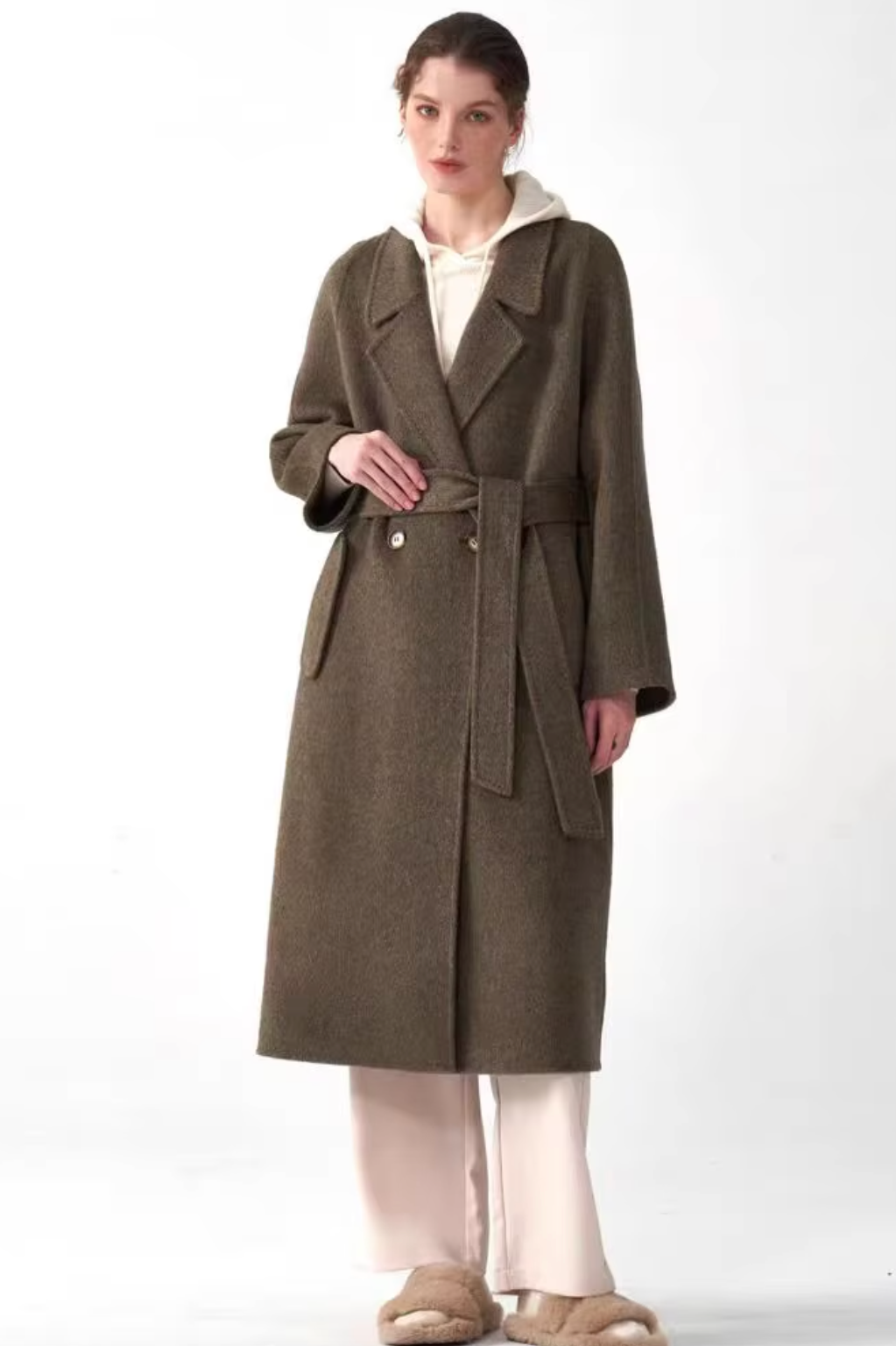 The Evelyn Wool-Cashmere Blend Coat